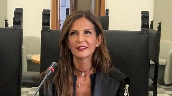 “Devi smetterla di occuparti dei figli degli altri”, rafforzata la scorta alla procuratrice Claudia Caramanna