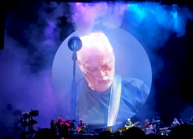 David Gilmour al Circo Massimo: un fiume di emozioni e vibrazioni autentiche