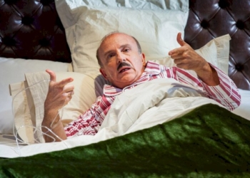 “La rottamazione di un italiano perbene” al teatro Augusteo