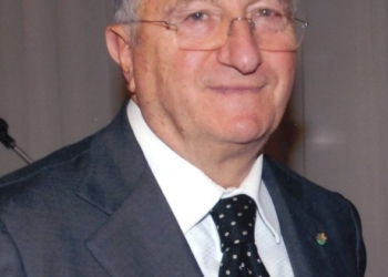 Parla il virologo Tarro: «Dobbiamo ripartire, altrimenti moriremo di fame»