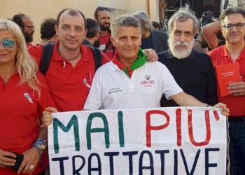 UN PAESE ORRIBILMENTE SPORCO