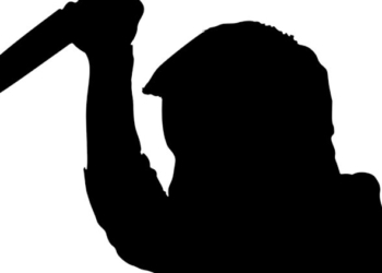 Due giovani accoltellano un uomo. Rintracciati e denunciati dalla Polizia