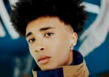 FRESH MULA  FIRMA CON  WARNER MUSIC ITALIA