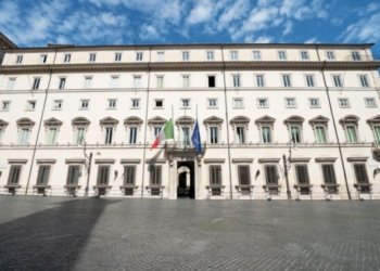 Mancanza di fermezza e dignità