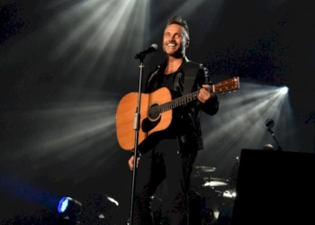 Nek , il cantante torna ad esibirsi dal vivo