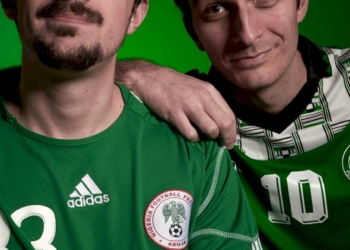 «Tinder», il primo singolo del duo comico «Green Island»