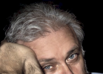 «ACCADDE DOMANI» di Luciano De Crescenzo