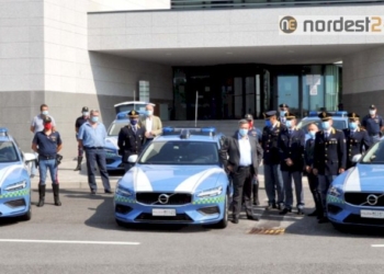 Polizia Stradale: ecco le Volvo V60