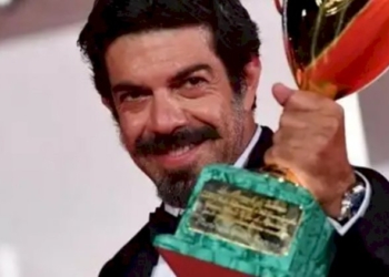 Festival di Venezia: trionfano Nomadland, Kirby e Favino