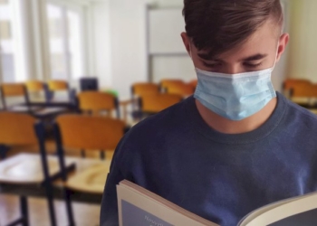 Somma Vesuviana, salgono i contagi. E le scuole restano chiuse