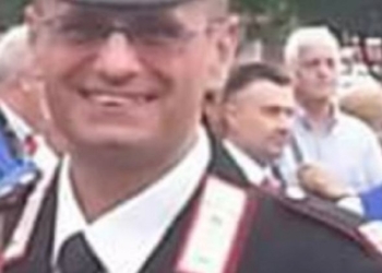 L’Arma lo trasferisce e i cittadini raccolgono le firme