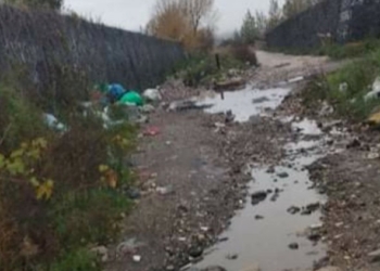 Una vera discarica abusiva a cielo aperto a Somma Vesuviana