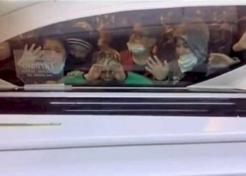 Taranto, le lacrime dei bambini pesano più della Terra intera