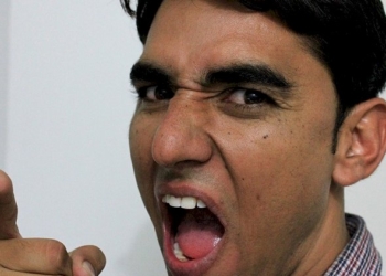 TENTATI DA ICONOCLASTÍA E LUDDISMO