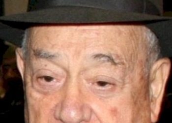 Vasto, nell’anno delle elezioni celebrano il re della politica dei favori e degli amici e degli amici degli amici