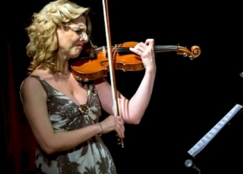 L’ULTIMO TESTIMONE: UN VIOLINO SOPRAVVISSUTO ALLA SHOAH