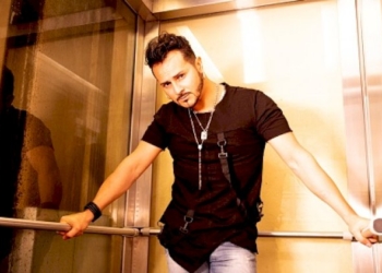 «Se tu non ci sei», il nuovo videoclip di Andrea Amarù tra pop e rock