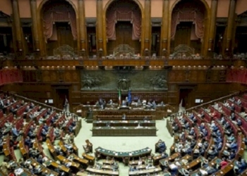 Assuefatti e sfiduciati