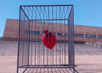 La violenza non è amore nella piazza del Comune di Fiumicino