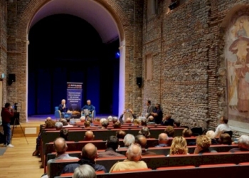 Enzo Toto ha presentato in Auditorium la sua originale guida alla scoperta del Lazio