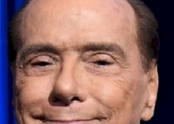 Berlusconi: l’ipocrisia italiota mischiata alla memoria corta
