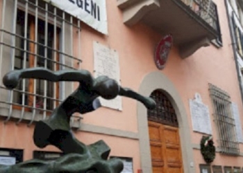 Le monumentali sculture di Sauro Cavallini invadono il Chianti fiorentino