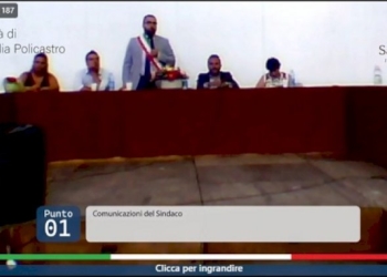 Funerali Curcio (assassino ‘ndranghetista), parla il Sindaco in consiglio comunale: «Una enorme bufera mediatica»