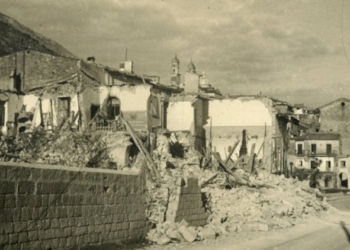Una targa per le vittime civili dei bombardamenti dell’ottobre 1943