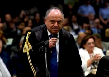 Nicola Gratteri si è insediato come procuratore della Repubblica di Napoli