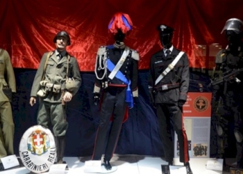 Festa Unità e delle Forze Armate: esposte le uniformi storiche e dei reparti speciali dell’Arma