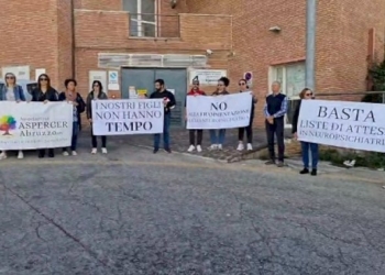 Liste d’attesa in Neuropsichiatria: «Se non avremo risposte torneremo a protestare»