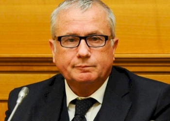 Dario Vassallo: «Quando ci si comporta così significa che manca la terra sotto ai piedi»