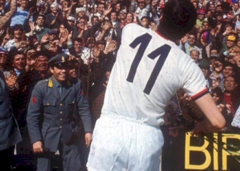 Addio a Gigi Riva, bomber in campo e nella vita