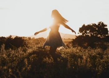 Ogni battito è una poesia scritta