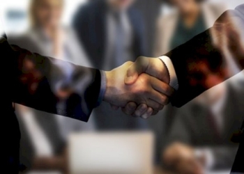 RITRATTO UMANO E PSICOPATOLOGICO DEL PARLAMENTARE MASCHIO ITALIANO MEDIO