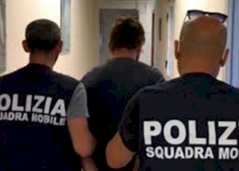 Rapina a Napoli: uno degli autori è stato rintracciato e arrestato nel capoluogo pentro
