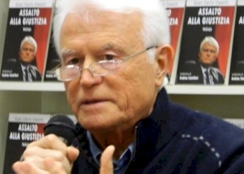 Caselli: «È evidente che si vogliono intimidire i magistrati»