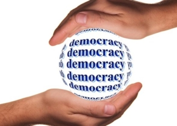 I processi di destrutturazione della democrazia