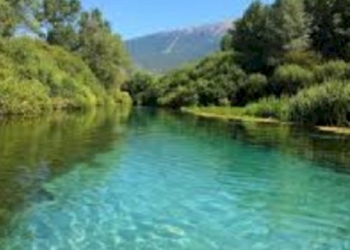 Centinaia di migliaia di abruzzesi con l’acqua razionata hanno il diritto di sapere sull’invio in Puglia