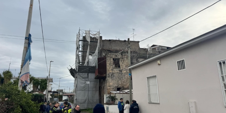 Somma Vesuviana: si è sfiorata la tragedia. Il crollo era stato annunciato