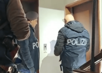 Roma: spaccio ed uso di armi da fuoco, 15 arresti ad Anzio