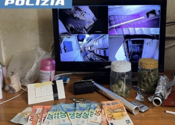 Sgominata dalla Polizia di Stato una piazza di spaccio a Librino, arrestato un 20 enne