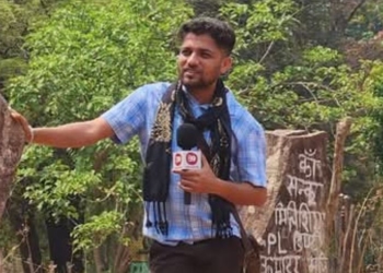 Ucciso un giornalista indiano: lo hanno chiuso in una fossa. Aveva 32 anni