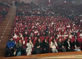 De Chiara incontra gli studenti per formare i cittadini di domani