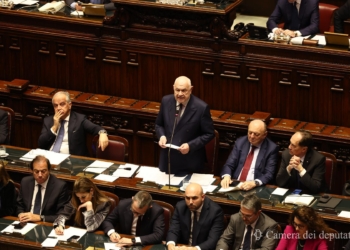 «E’ possibile tollerare che un ministro della giustizia dica sfrontatamente in parlamento cose che nessuno può credere?»