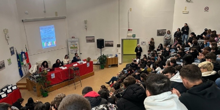«Lo Stato vince sempre», il racconto dell’arresto del boss Zagaria agli studenti dell’Istituto Agrario di Scerni