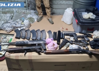 Armi all’interno di un garage: sequestro a Picanello