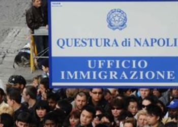 Camorra e immigrazione clandestina: arresti a Napoli per falsi permessi e documenti. Coinvolti anche avvocati