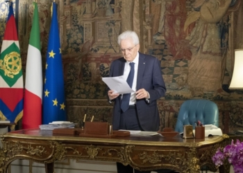 Mattarella denuncia il lavoro minorile: “160 milioni di bambini sfruttati, la fame è più forte dell’infanzia”
