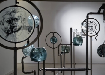 L’arte che rende visibile l’invisibile: Claudia Virginia Vitari protagonista del nuovo progetto A-Head per la salute mentale